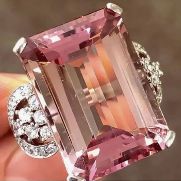 🩷 NEW stunning square pink 5 carat crystal & silver ring 🩷 - Picture 5 of 6